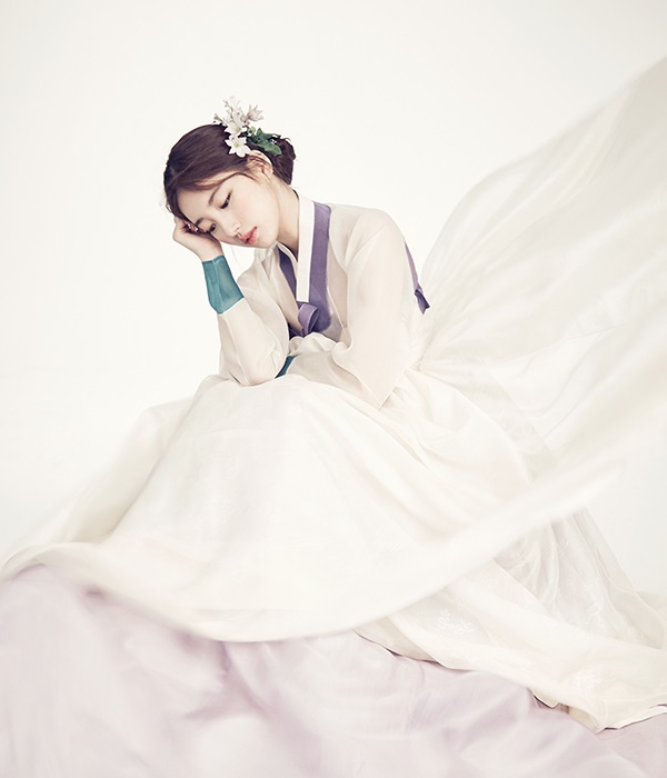 Model with white Hanbok